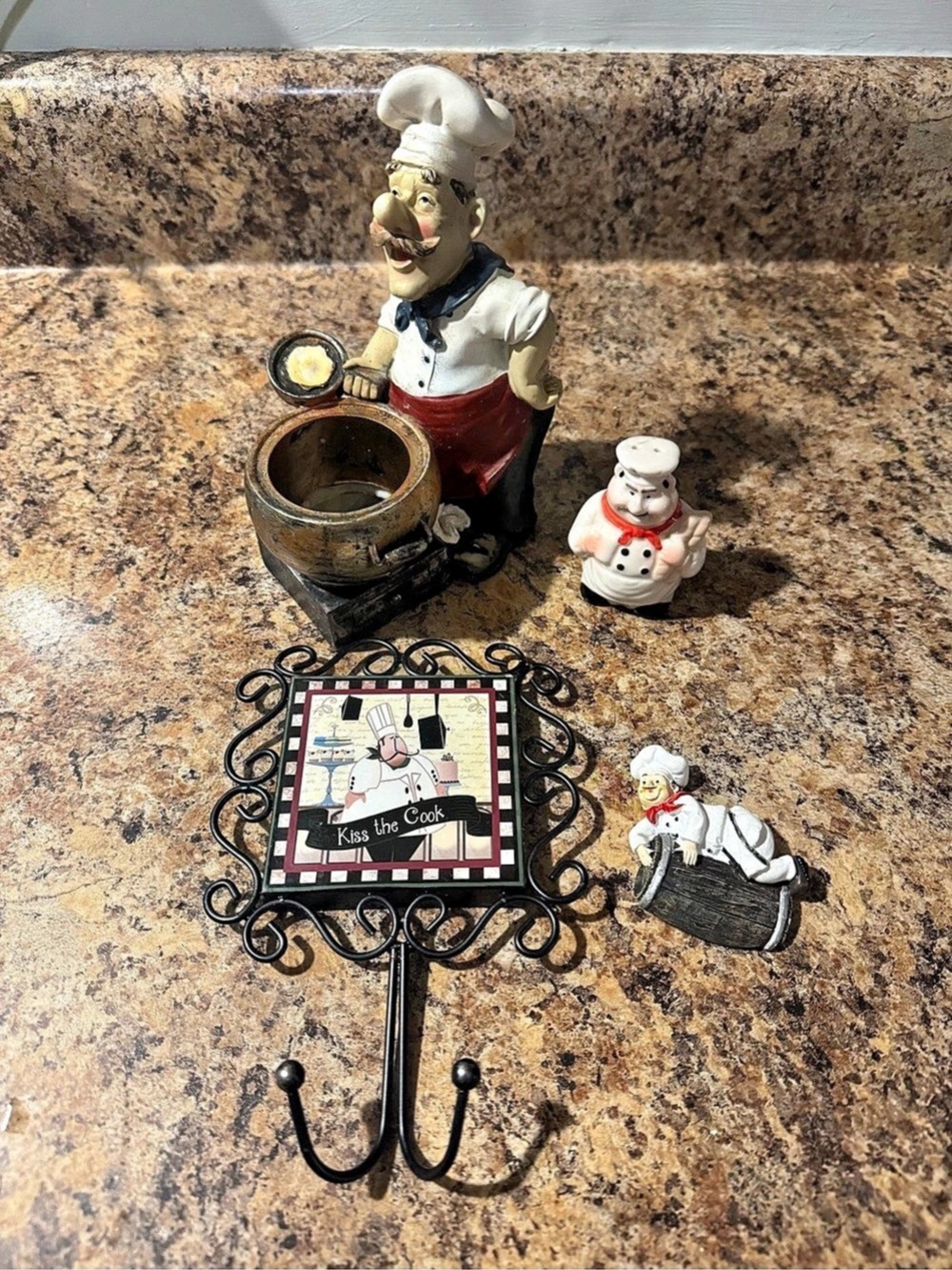 Kitchen Chef Decor Bundle — 4-Piece Set